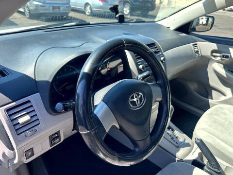 2011 Toyota Corolla LE