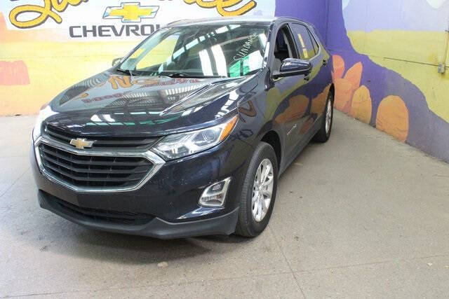 Used 2020 Chevrolet Equinox LT with VIN 3GNAXUEV5LS689050 for sale in Grand Ledge, MI