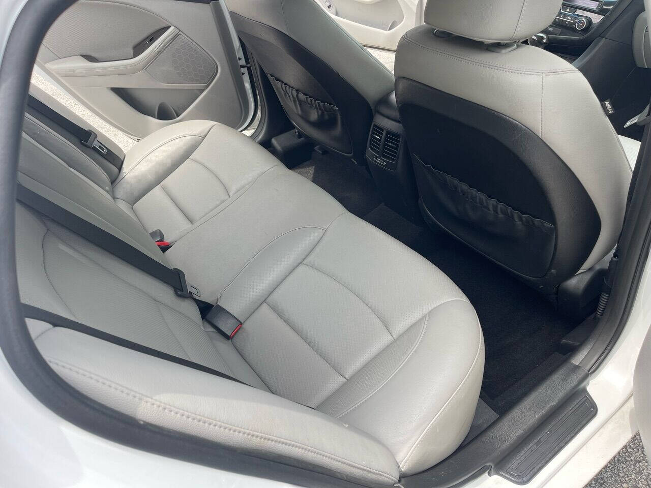2015 KIA Optima Sedan - $11,995