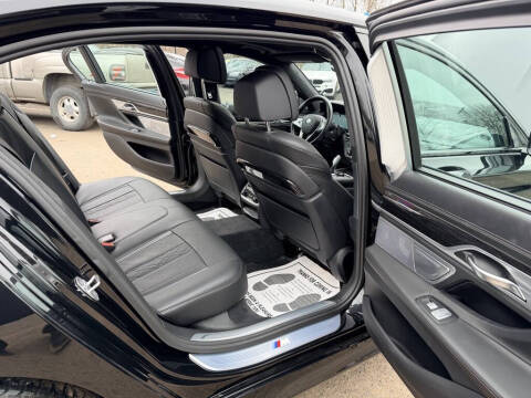 2017 BMW 7 Series 750i