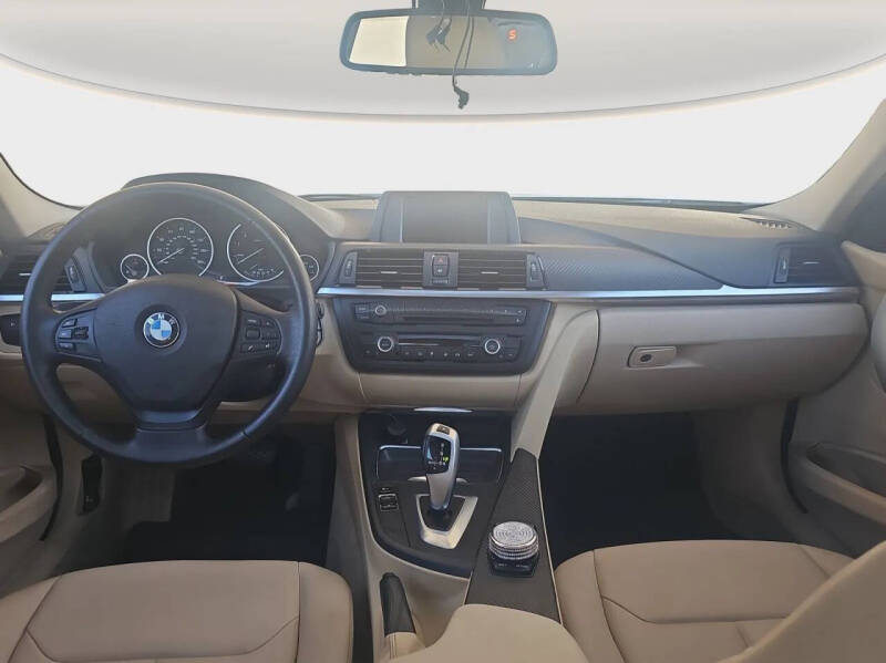 2013 BMW 3 Series 328i