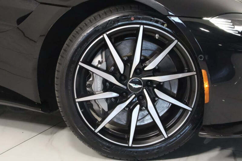 2019 Aston Martin Vantage