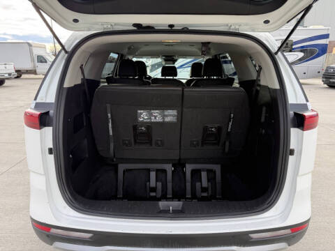 2024 Kia Carnival LX