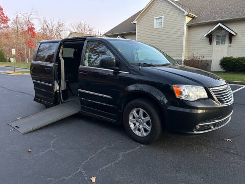 2012 Chrysler Town and Country for sale at ULTIMATE MOTORS in Midlothian VA