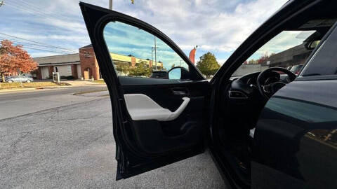 2018 Jaguar F-PACE 25t Prestige