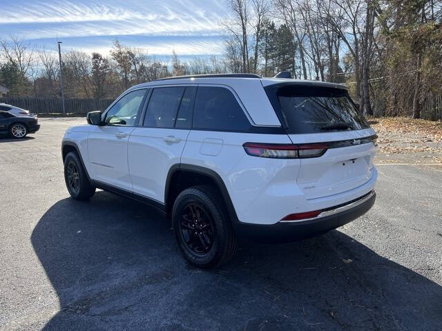2024 Jeep Grand Cherokee Laredo