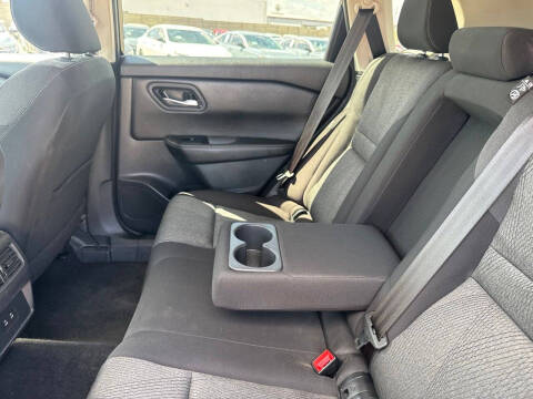 2025 Nissan Rogue SV