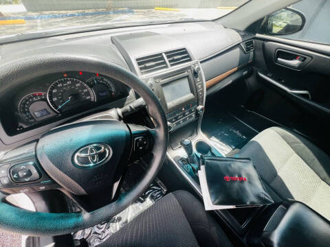 2015 Toyota Camry LE