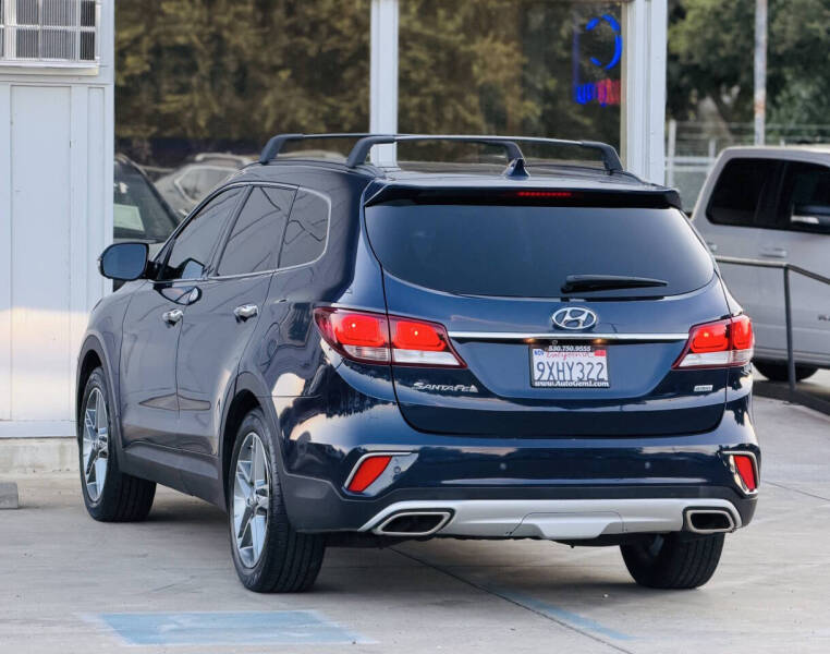 2017 Hyundai Santa Fe Limited Ultimate