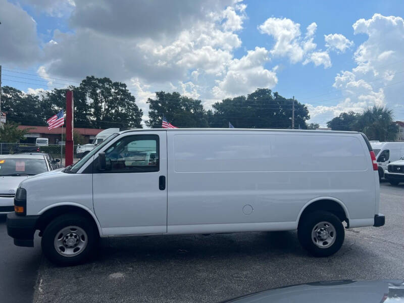2019 Chevrolet Express 2500