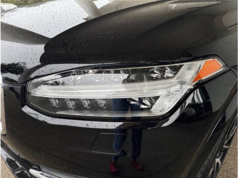 2019 Volvo XC90 T6 Momentum