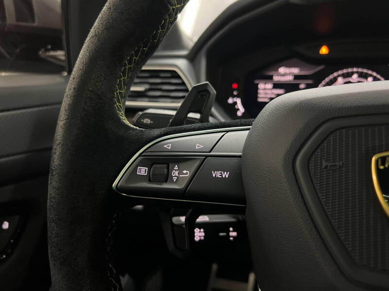 2022 Lamborghini Urus