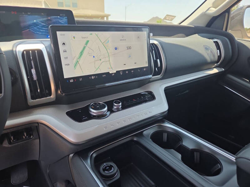 2027 Ford Expedition MAX Active