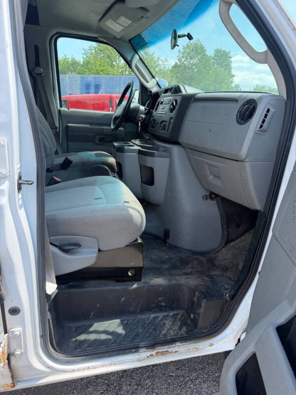 2013 Ford E-Series