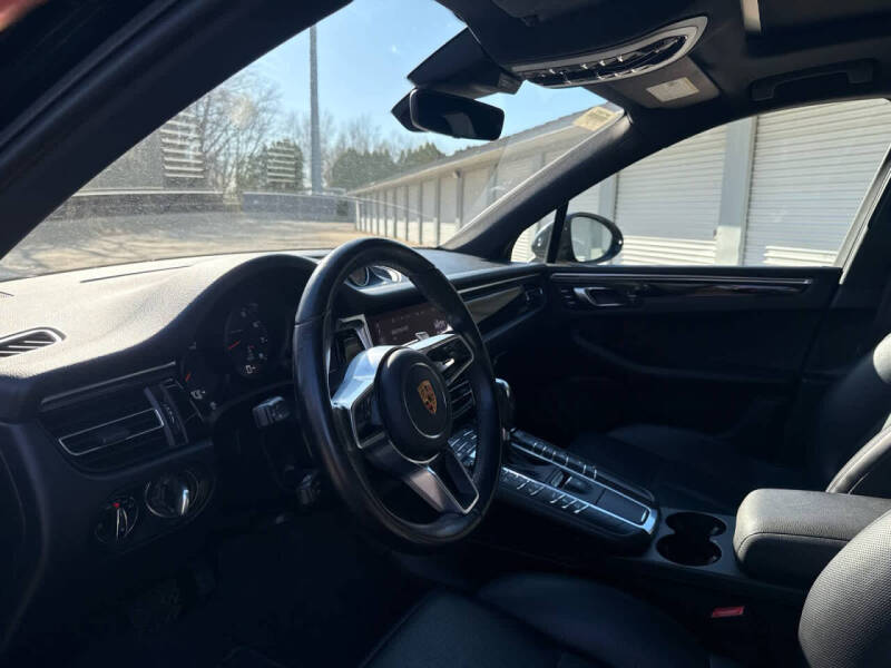 2021 Porsche Macan