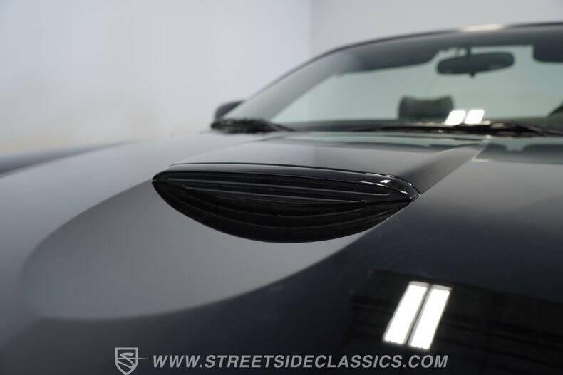 2003 Ford Thunderbird