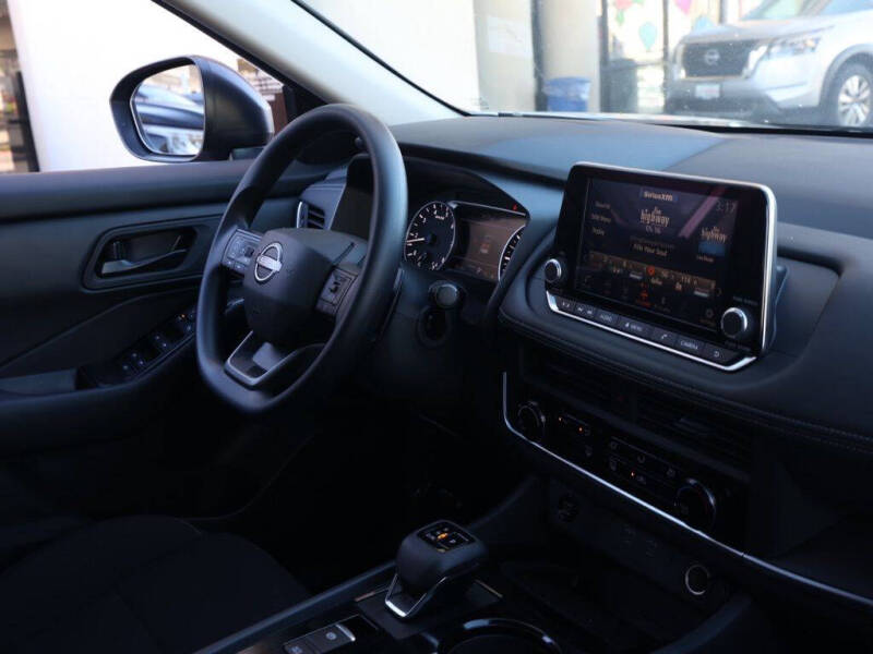 2025 Nissan Rogue S