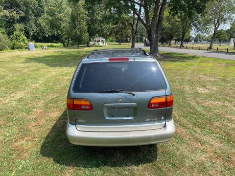 1999 Toyota Sienna