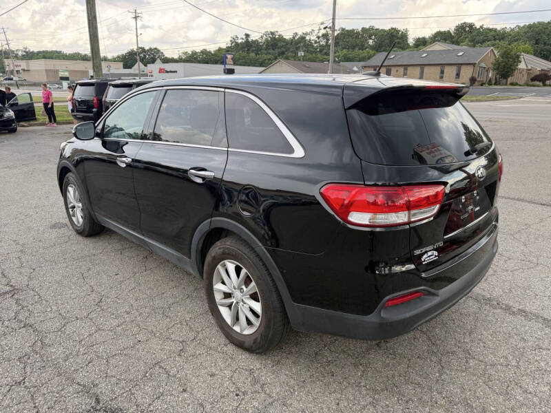 2018 Kia Sorento LX