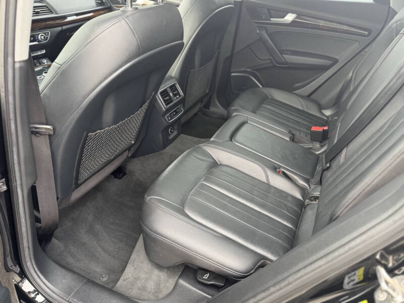 2018 Audi Q5 2.0T quattro Premium Plus