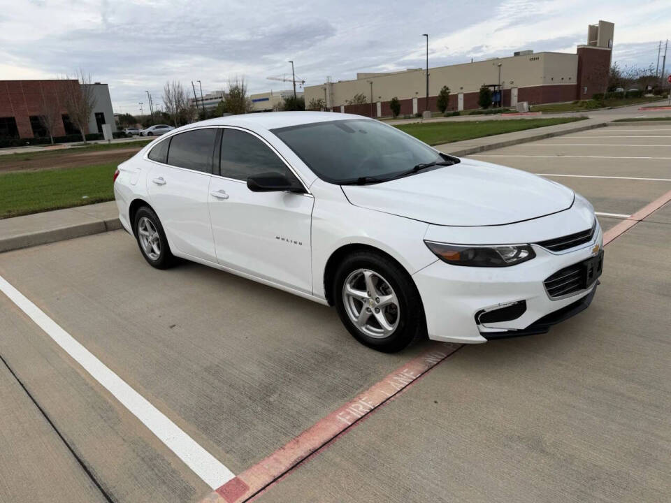 2018 Chevrolet Malibu 1LS's photo
