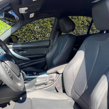 2017 BMW 3 Series 330i