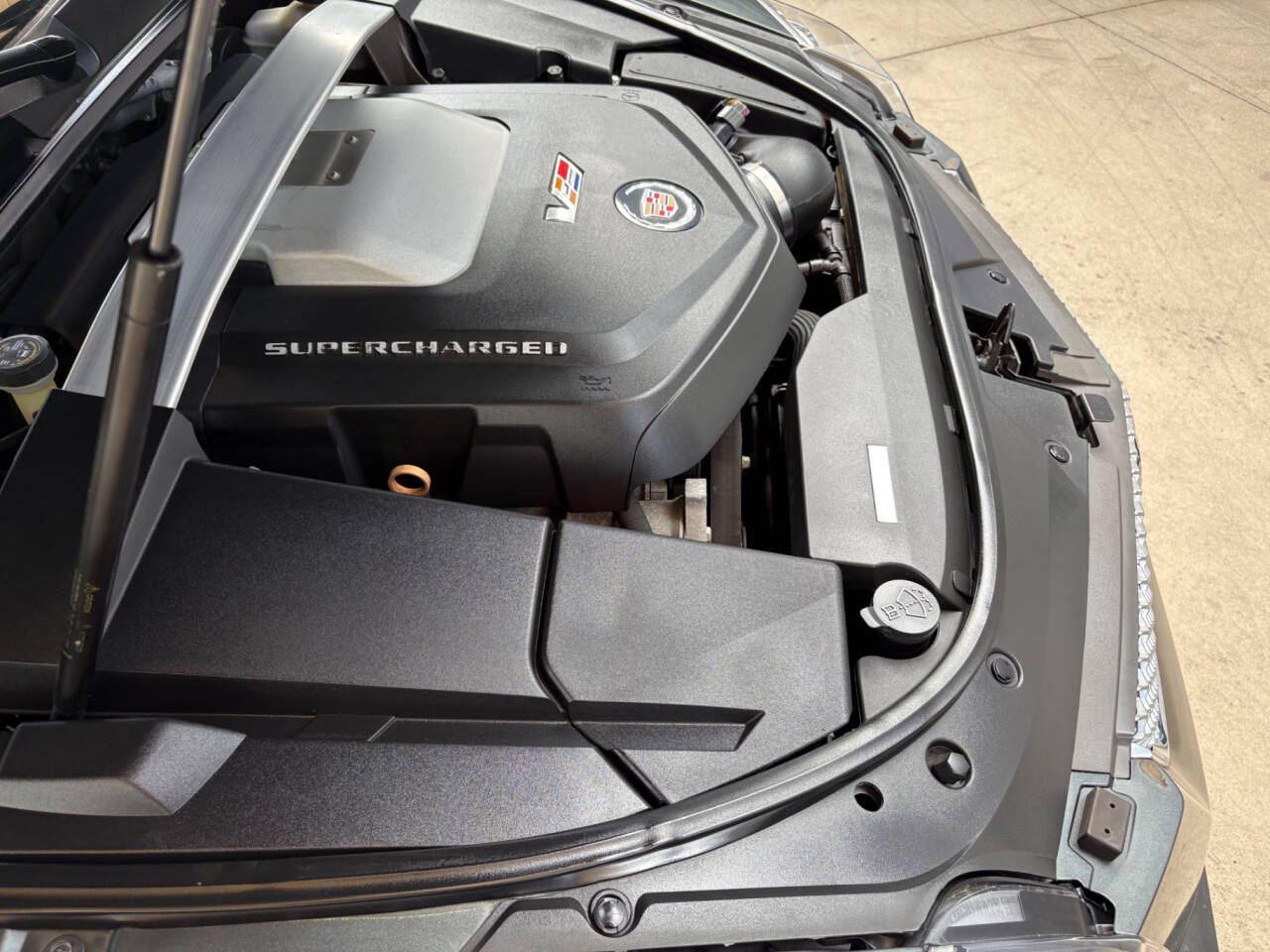 2014 Cadillac CTS-V 40