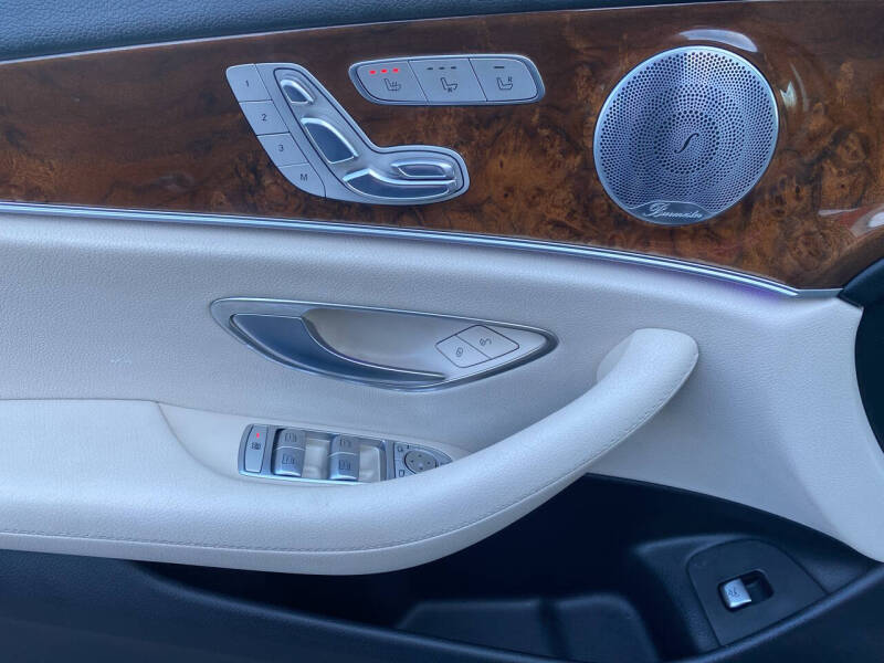 2017 Mercedes-Benz E-Class E 300 4MATIC