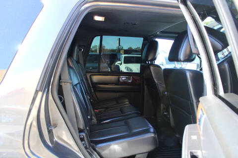 2017 Lincoln Navigator Select