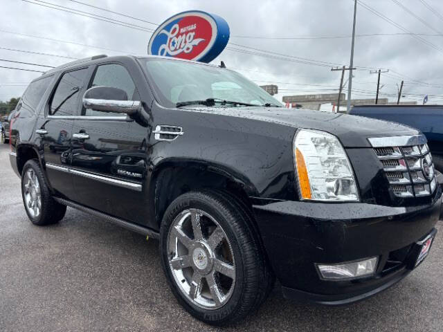 2011 Cadillac Escalade Premium