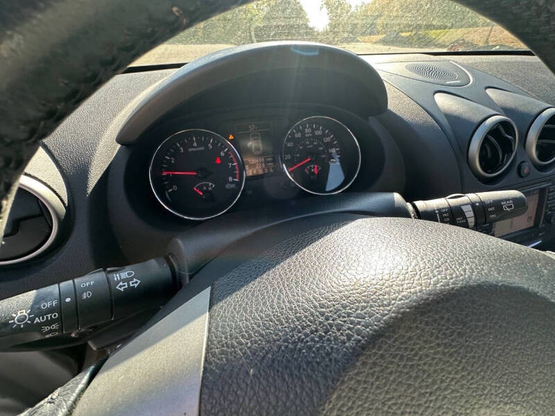 2012 Nissan Rogue SV w/SL Package