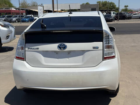 2010 Toyota Prius III