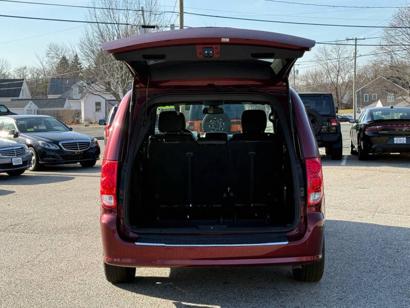 2019 Dodge Grand Caravan GT photo 9