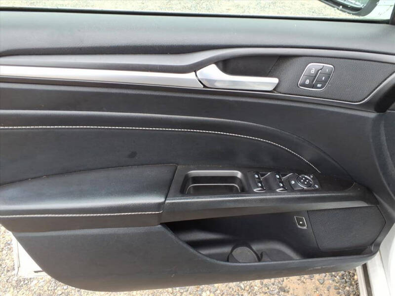 2020 Ford Fusion Energi Titanium