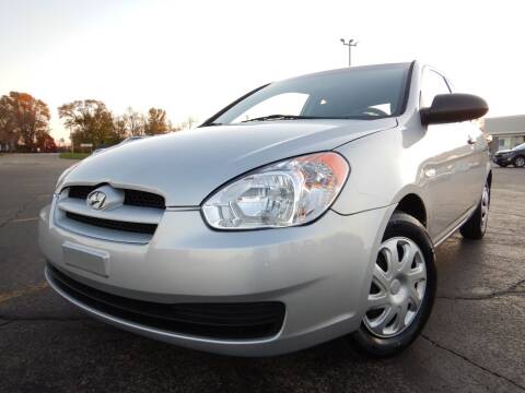 2009 Hyundai Accent for sale at Car Luxe Motors in Crest Hill IL