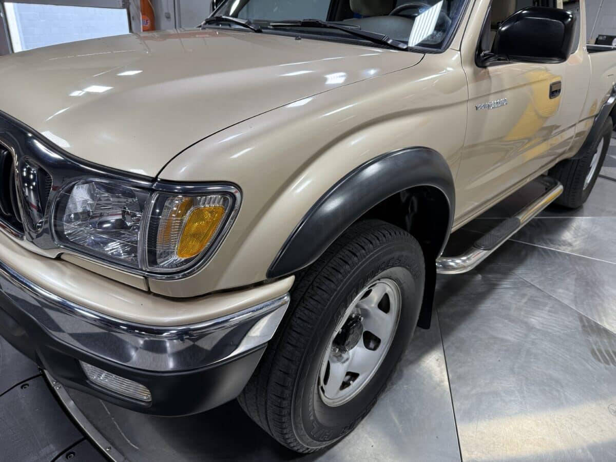 2002 Toyota Tacoma 14