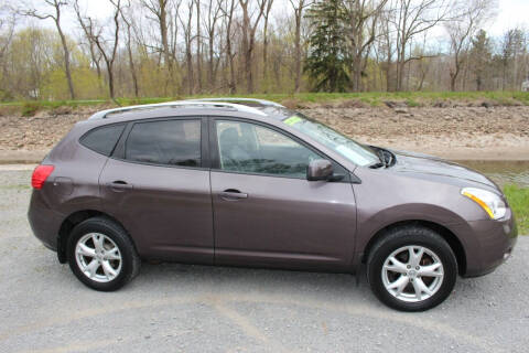 2009 Nissan Rogue for sale at Auto Link Inc. in Spencerport NY