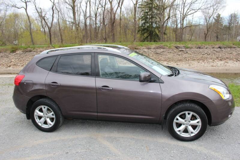 2009 Nissan Rogue for sale at Auto Link Inc. in Spencerport NY
