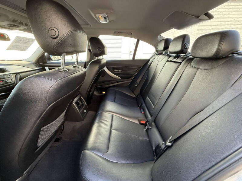 2013 BMW 3 Series 328i