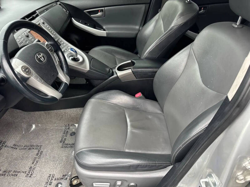 2012 Toyota Prius Plug-in Hybrid