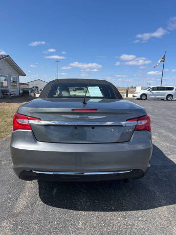 2013 Chrysler 200 Touring