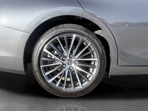 2025 Lexus ES 300h F SPORT Design