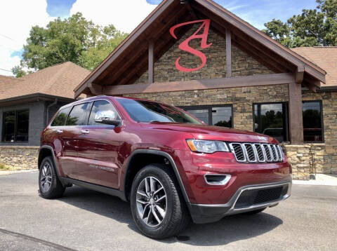 2017 Jeep Grand Cherokee for sale at Auto Solutions in Maryville TN
