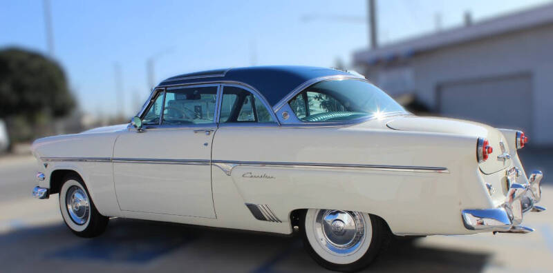 1954 Ford Crestline