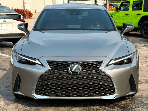 2023 Lexus IS 300