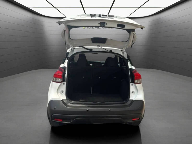 2020 Nissan Kicks S