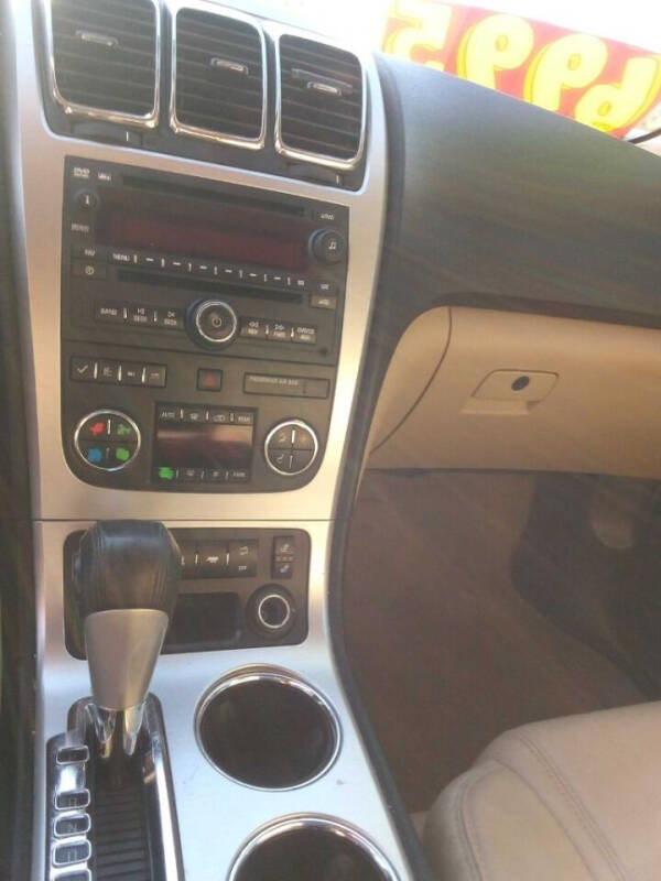 2011 GMC Acadia SLT-1