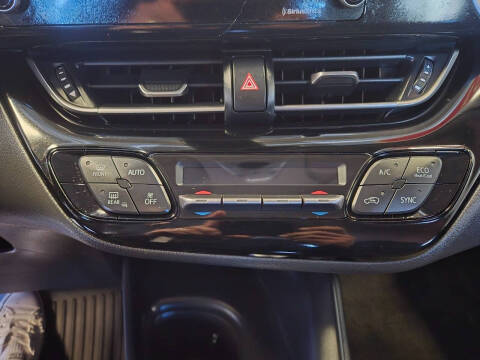 2021 Toyota C-HR XLE