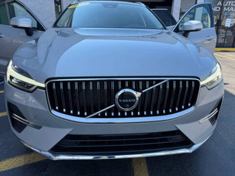 2023 Volvo XC60 B5 Ultimate Bright Theme