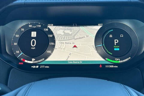 2025 Land Rover Range Rover P550e Autobiography